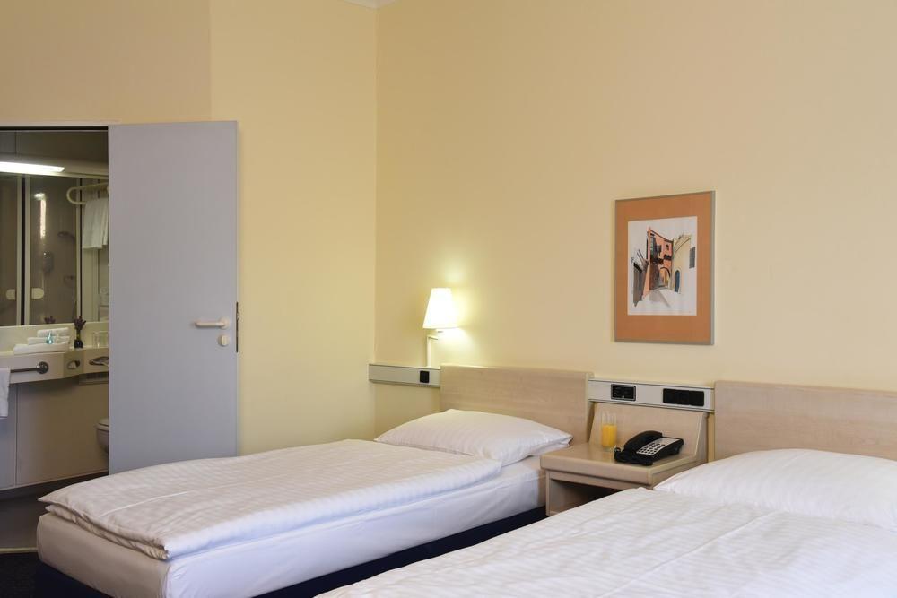 Intercityhotel Штутгарт Екстер'єр фото