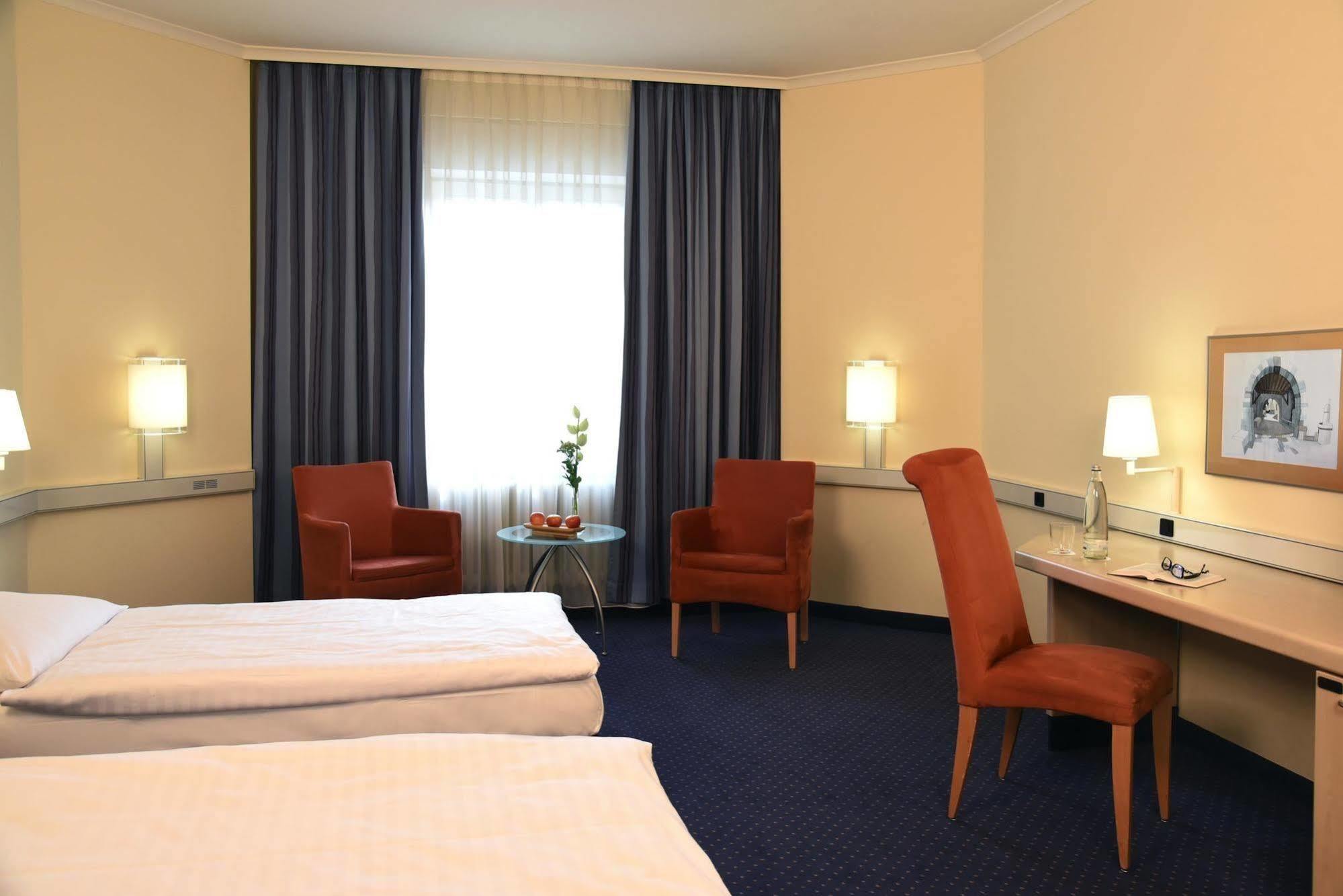 Intercityhotel Штутгарт Екстер'єр фото