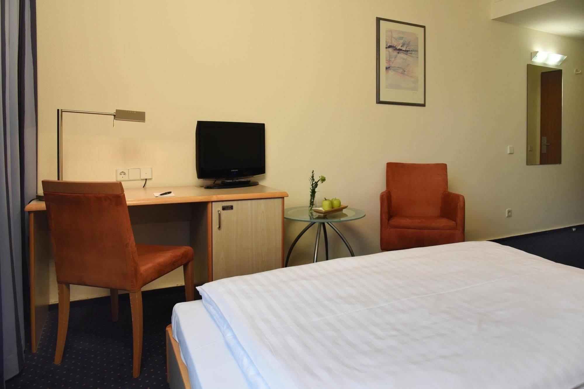 Intercityhotel Штутгарт Екстер'єр фото